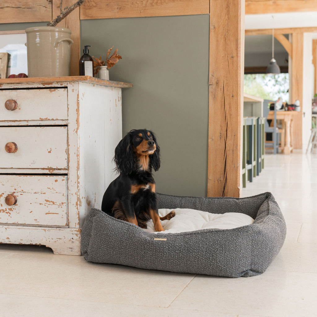 Box Bed For Dogs in Boucl¨¦ by Lords & Labradors