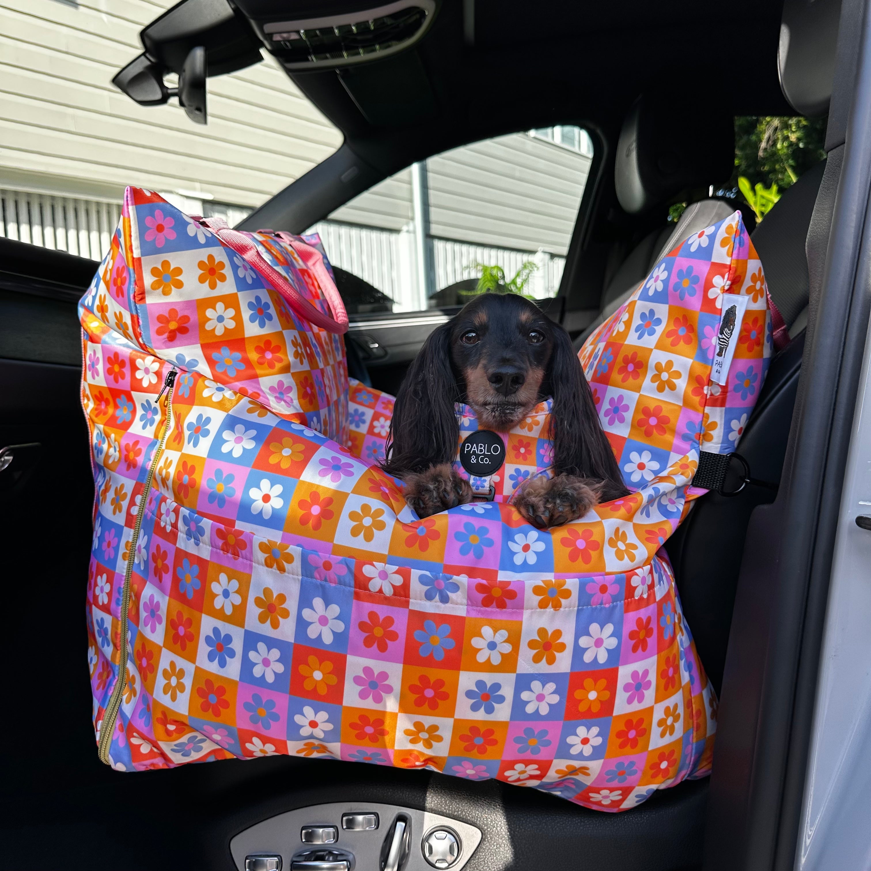 Deluxe Travel Car Bed: Daisies for Days