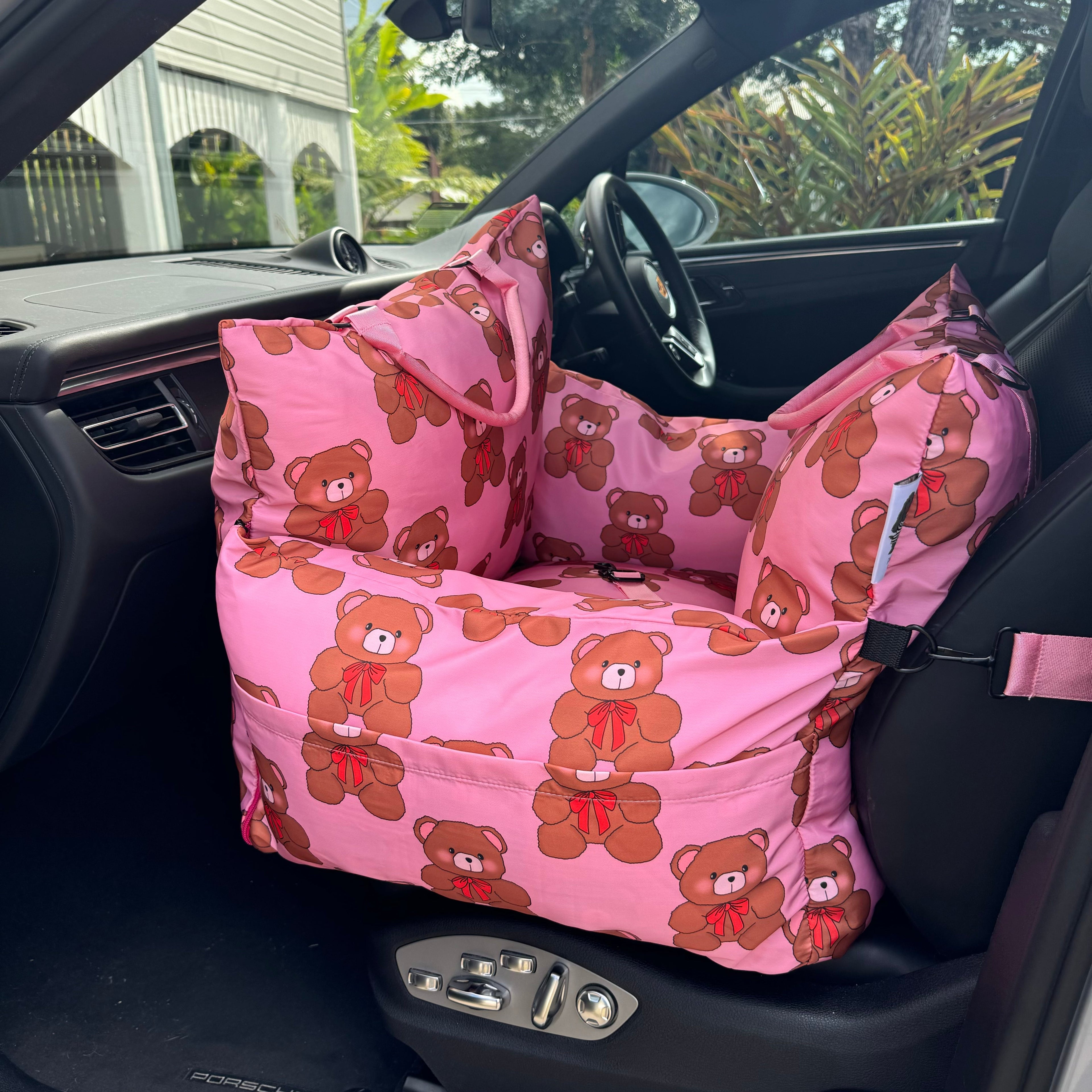 Deluxe Travel Car Bed: Teddies