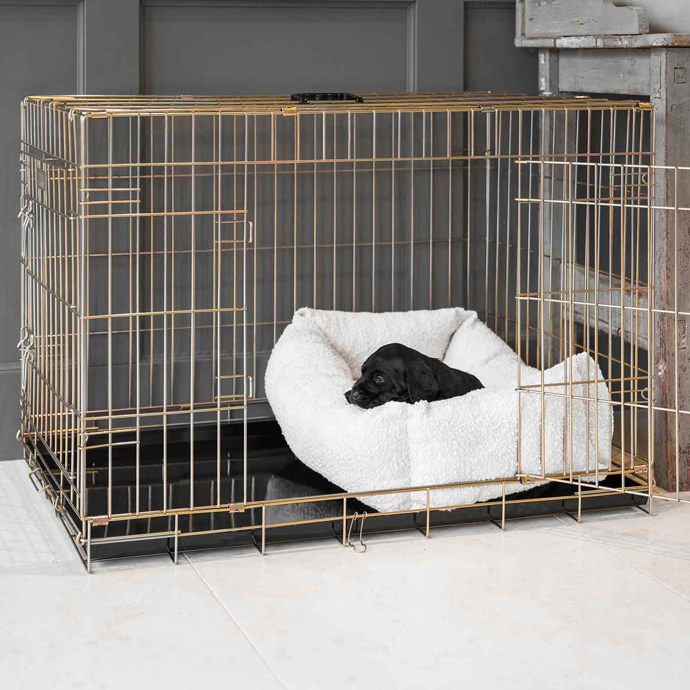 Cozy & Calming Puppy Cage Bed In Ivory Boucl¨¦ by Lords & Labradors