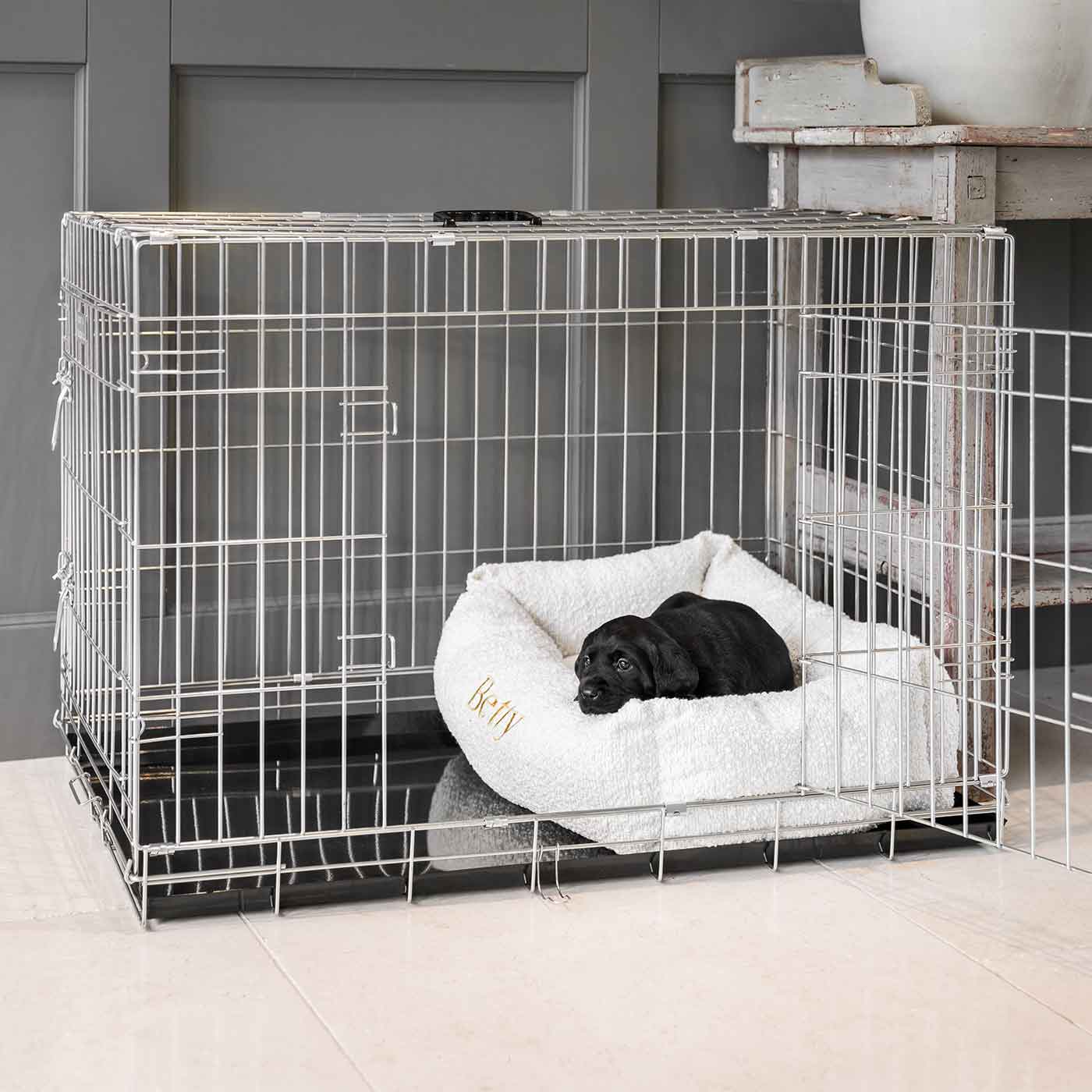 Cozy & Calming Puppy Cage Bed In Ivory Boucl¨¦ by Lords & Labradors