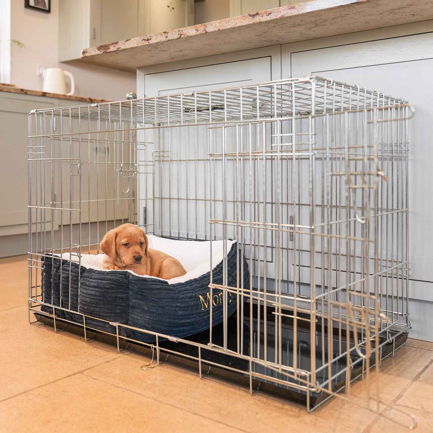 Cozy & Calming Puppy Cage Bed in Essentials Plush by Lords & Labradors