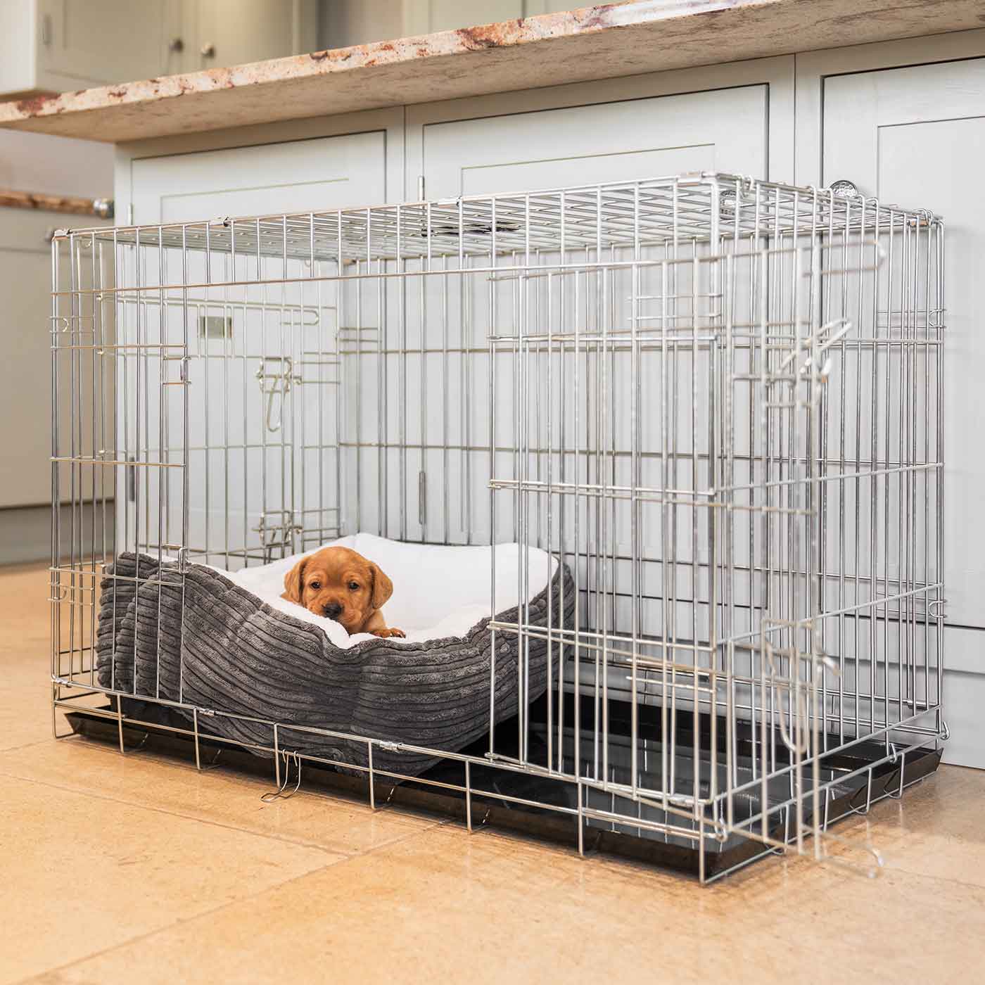 Cozy & Calming Puppy Cage Bed in Essentials Plush by Lords & Labradors