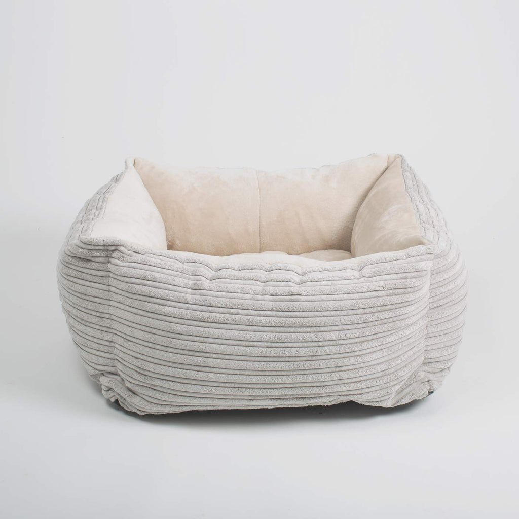 Box Bed For Dogs in Essentials Plush by Lords & Labradors