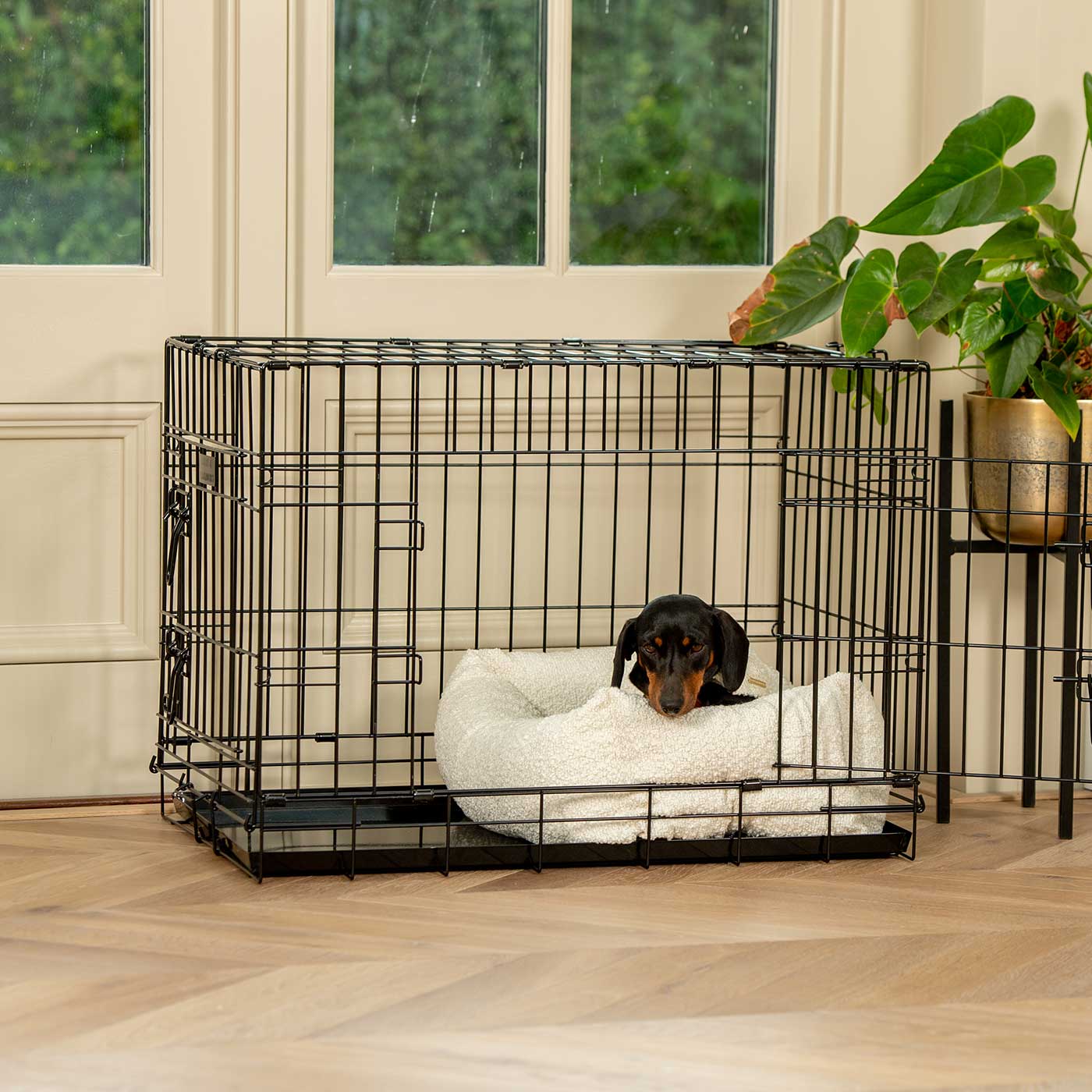 Cozy & Calming Puppy Cage Bed In Ivory Boucl¨¦ by Lords & Labradors