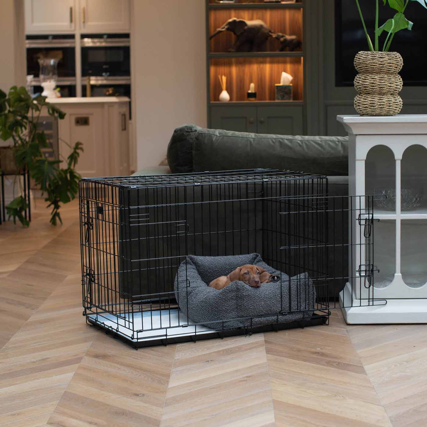 Cozy & Calming Puppy Cage Bed In Granite Boucl¨¦ by Lords & Labradors