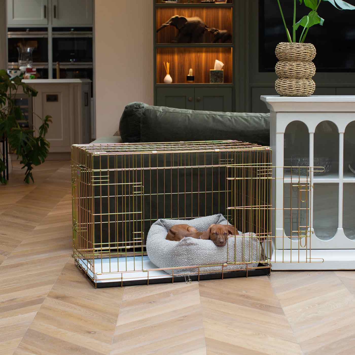 Cozy & Calming Puppy Cage Bed In Mink Boucl¨¦ by Lords & Labradors