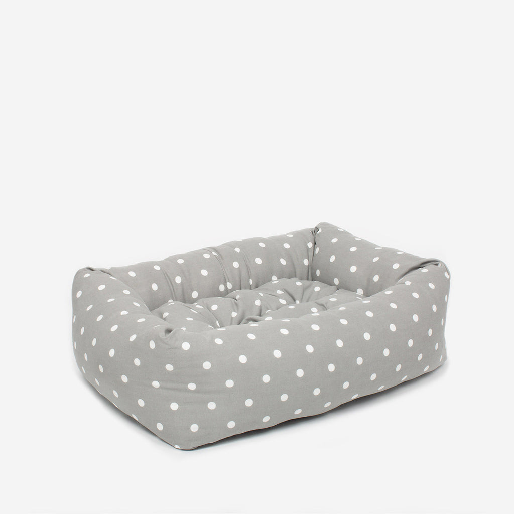 Cozy & Calming Puppy Cage Bed in Spots & Stripes by Lords & Labradors