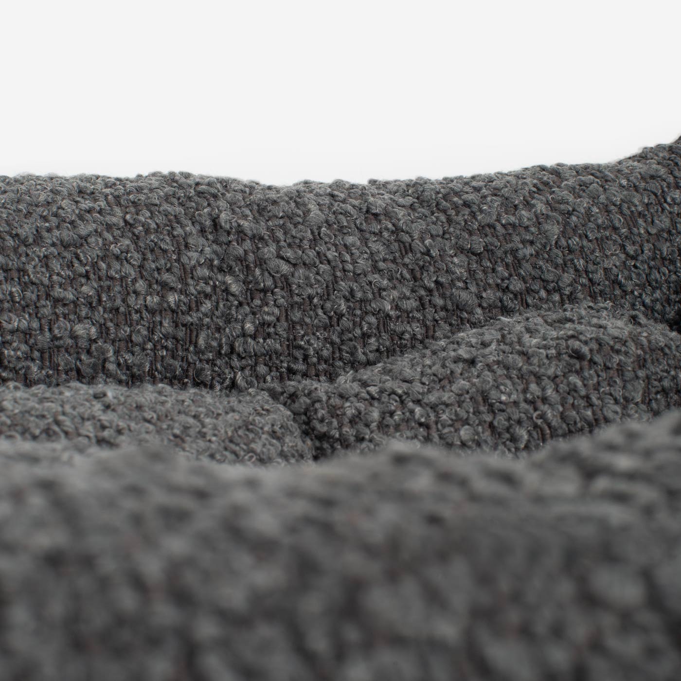 Cozy & Calming Puppy Cage Bed In Granite Boucl¨¦ by Lords & Labradors