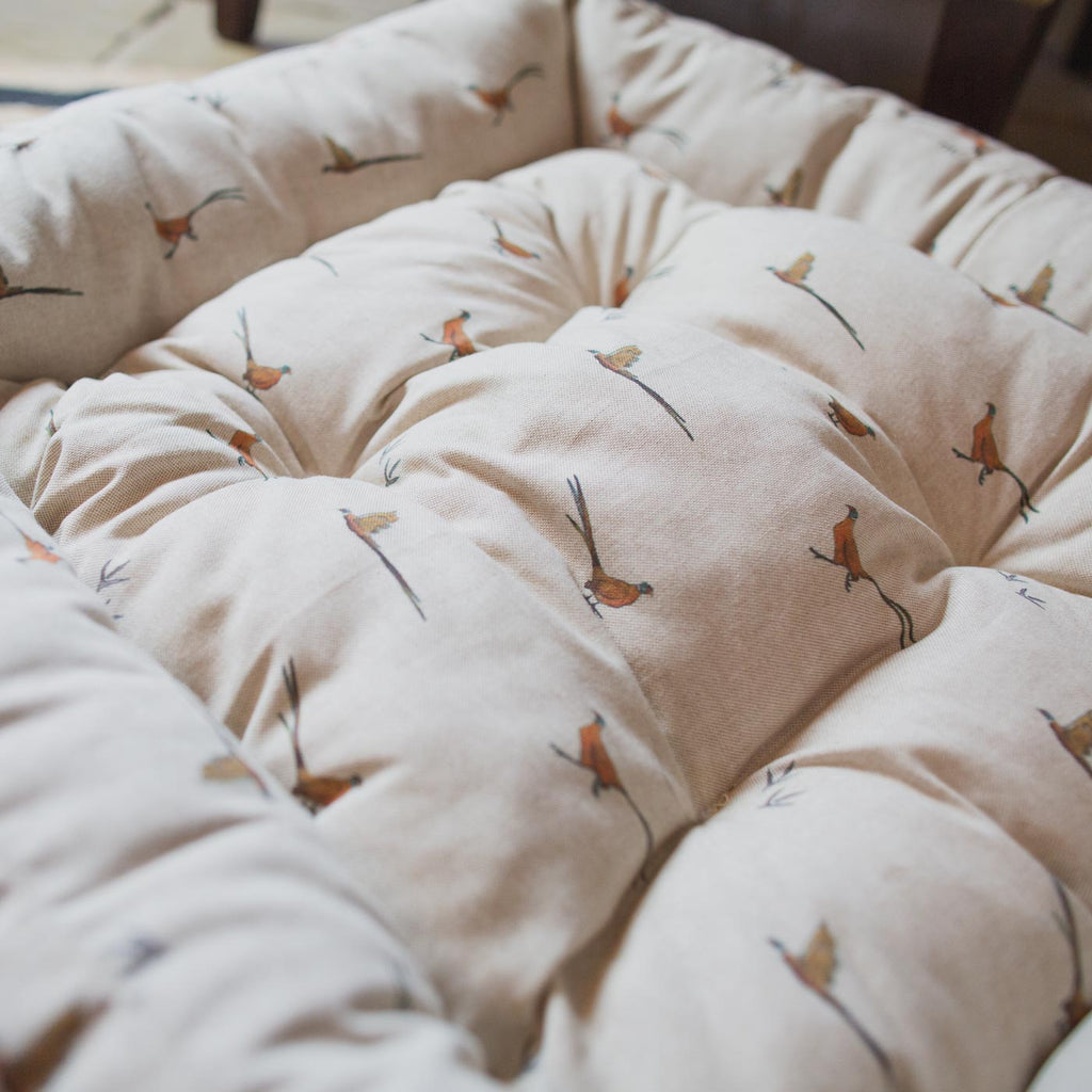 Box Bed For Dogs in Woodlands by Lords & Labradors