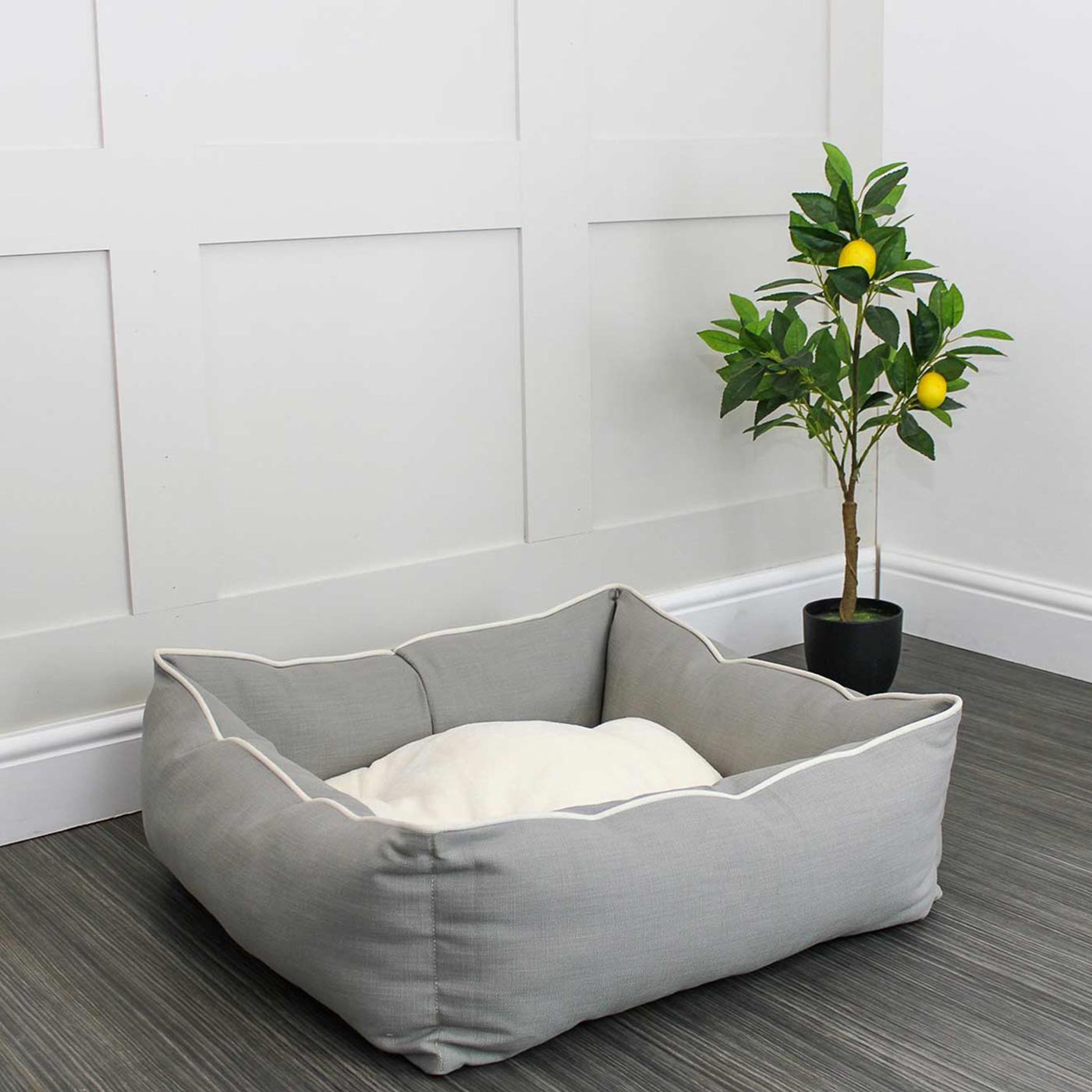 Box Bed For Dogs in Savanna by Lords & Labradors