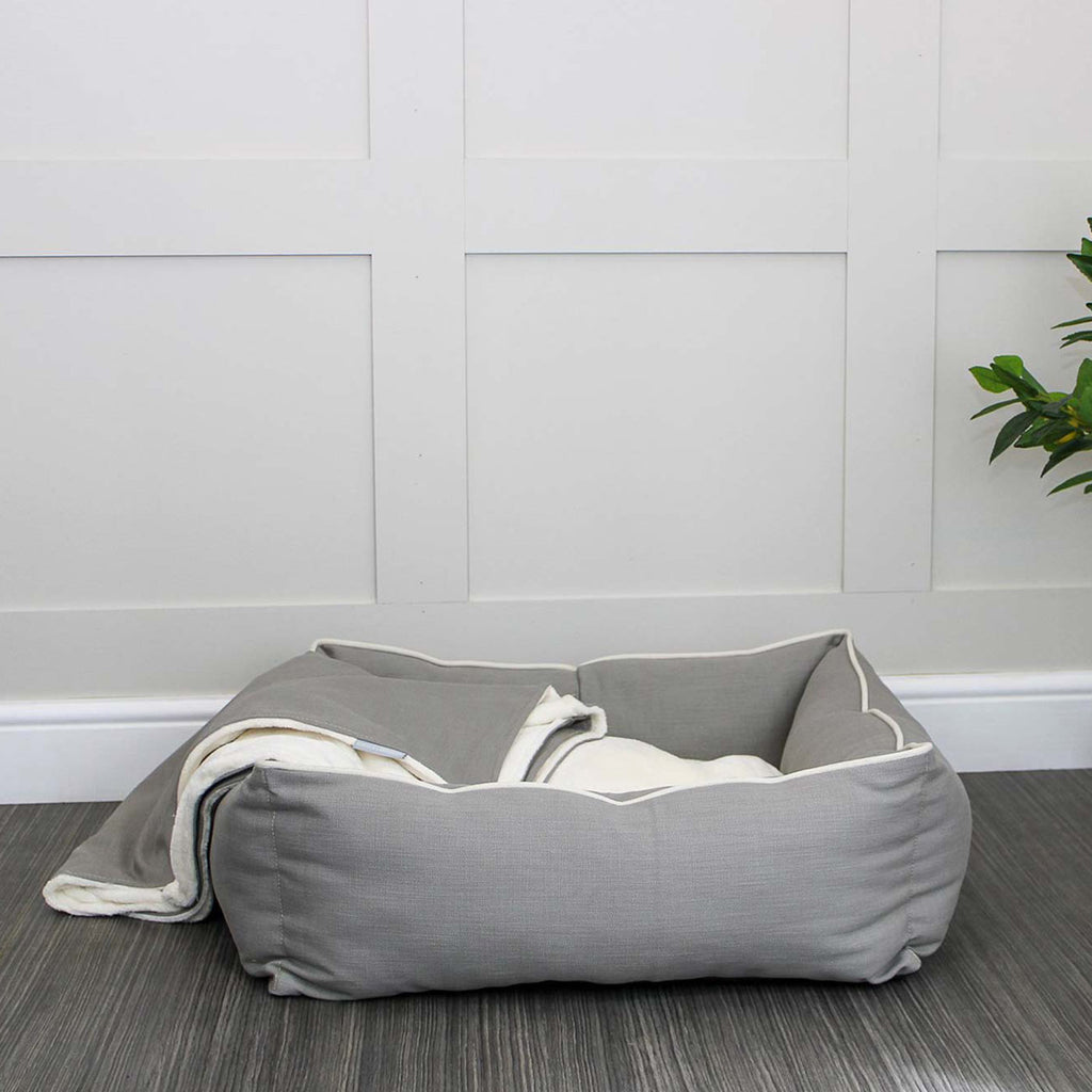 Box Bed For Dogs in Savanna by Lords & Labradors